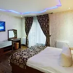 Victor & Hotel