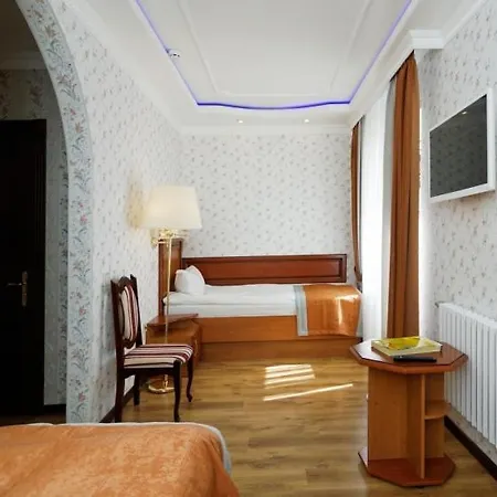 Victor & Отель 4*