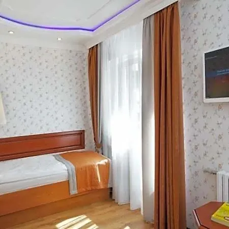 Hotel Victor &