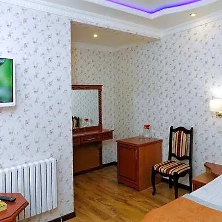 Victor & Hotel