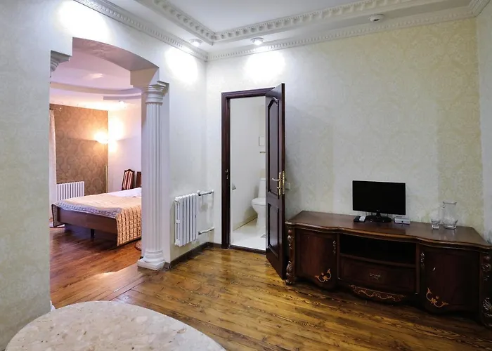 Victor & Hotel Truskavets