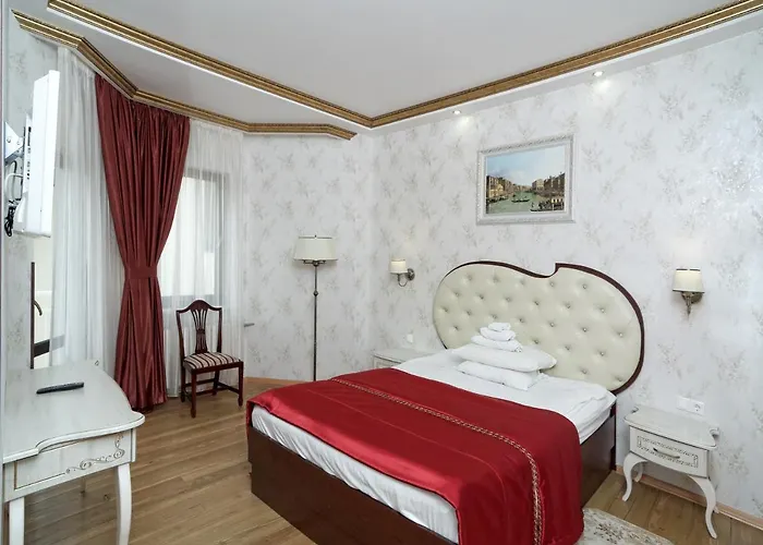Victor & Hotel 4*