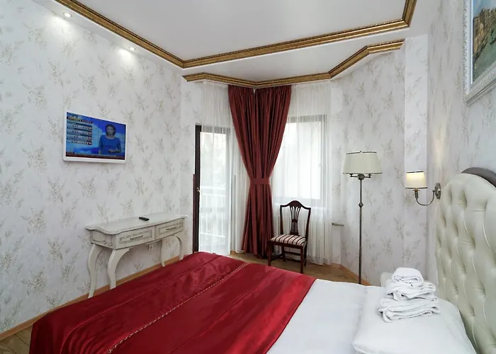 Victor & Hotel 4*
